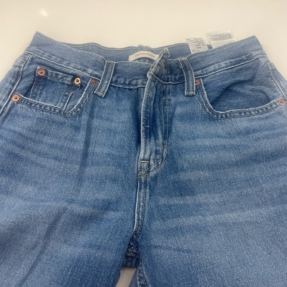 Levi's Low Pro straight leg jeans. Size 26/29" inseam.